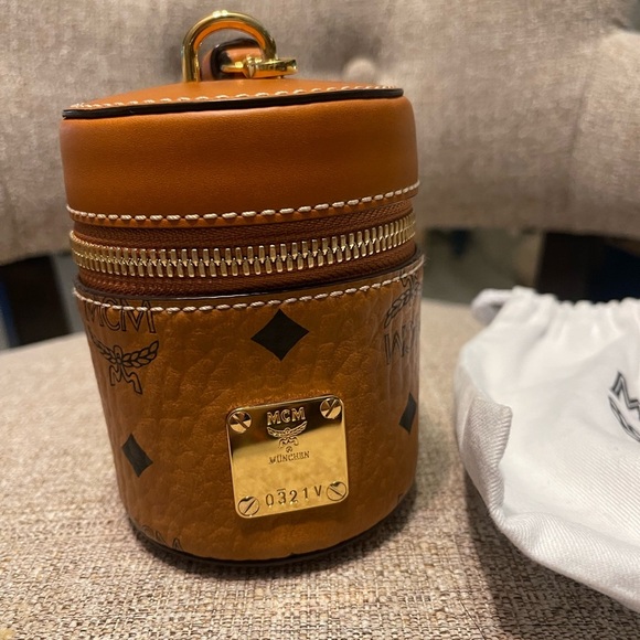 MCM Cognac Visetos Wristlet Cylinder with Crossbody - Picture 3 of 3